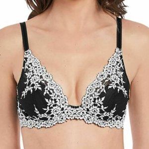 Wacoal Embrace Lace Underwire Black Plunge Bra